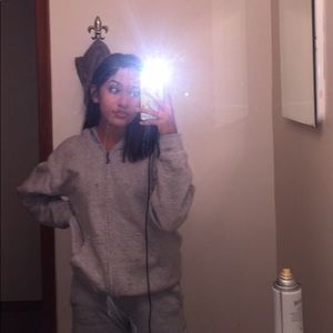 Meet your Posher, Melanie